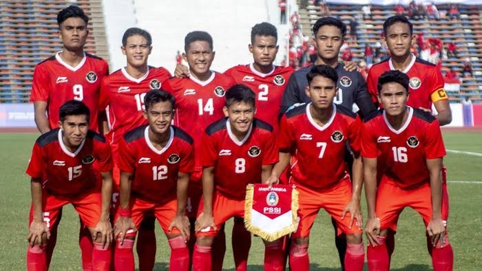 Emas Sepak Bola Sempurnakan Kekuatan Cabor Beregu Tim Indonesia