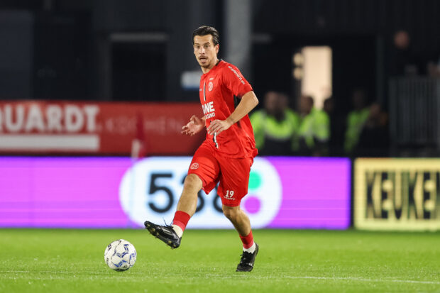 Thom Haye Cs Gagal Selamatkan Almere City dari Degradasi